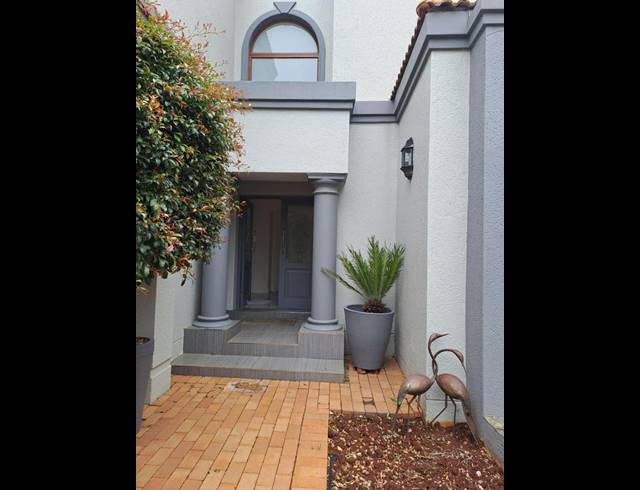 4 BEDROOM PROPERTY TO RENT IN NORTHCLIFF